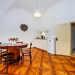 Nerudova Lesser Town Apartment *