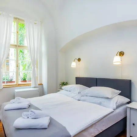 Nerudova Lesser Town Apartment *