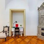 Nerudova Lesser Town Appartamento
